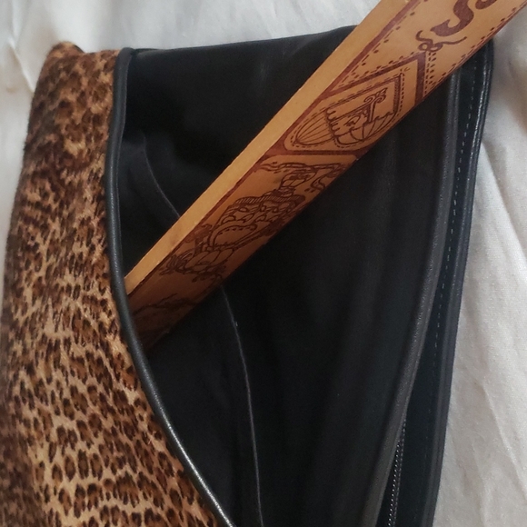 LIZA GANZ CLUCH - Picture 5 of 7